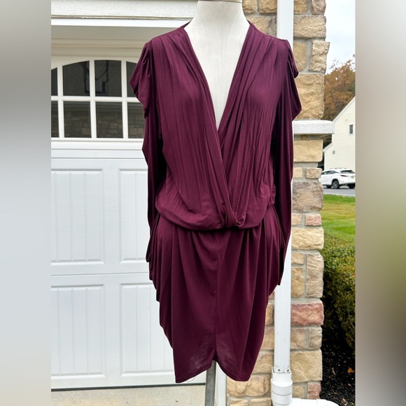 RILLER AND FOUNT BURGUNDY PLUM JERSEY LING SLEEVE RUCHED DRESS 3 LARGE - Picture 2 of 4